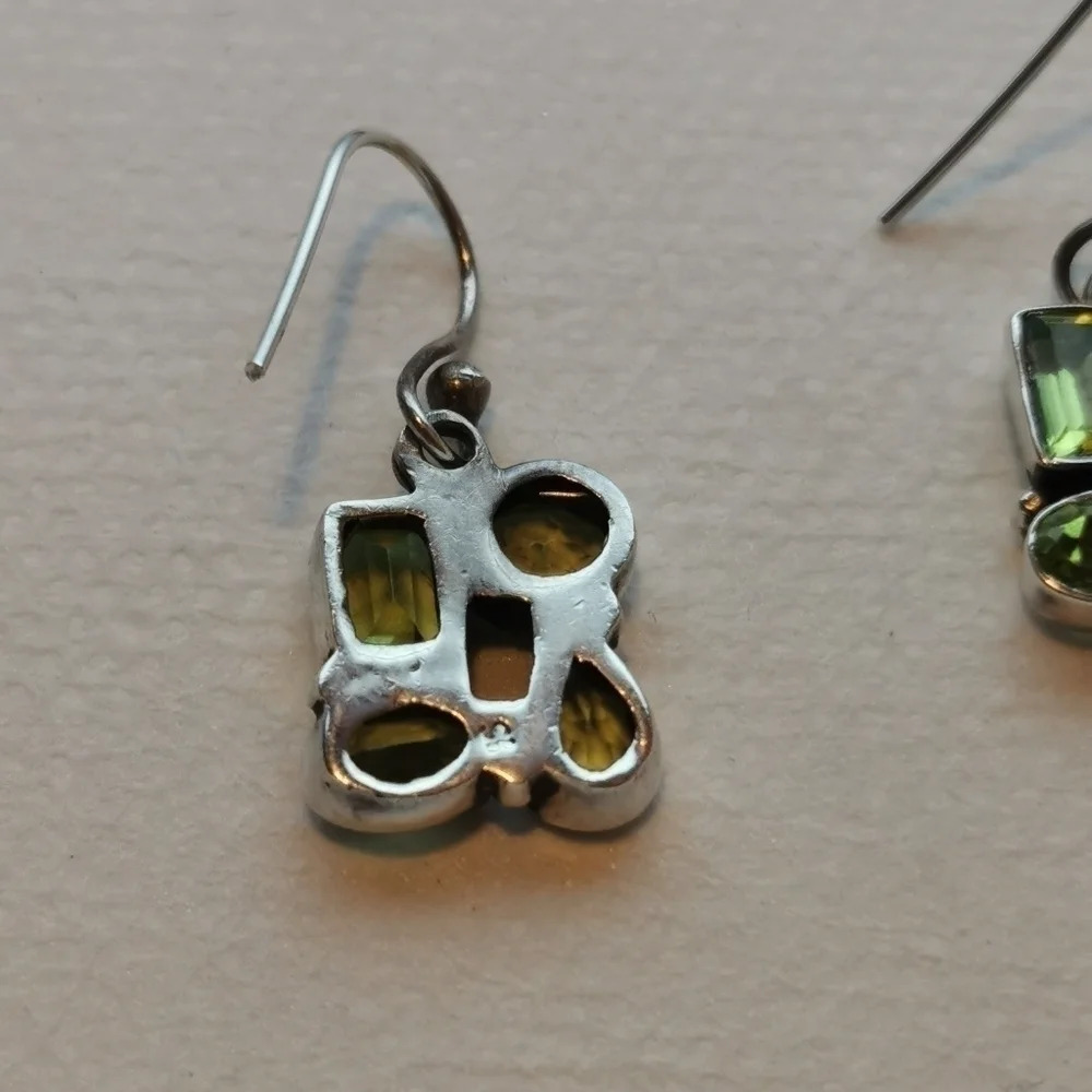 🌿 Artisan Sterling Peridot Dangle Earrings ✨ - Picture 3 of 5
